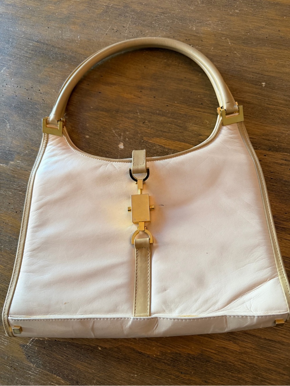 2000 Stuart Weitzman Jackie Style Leather  Bag in Crème Tan Leather Gold